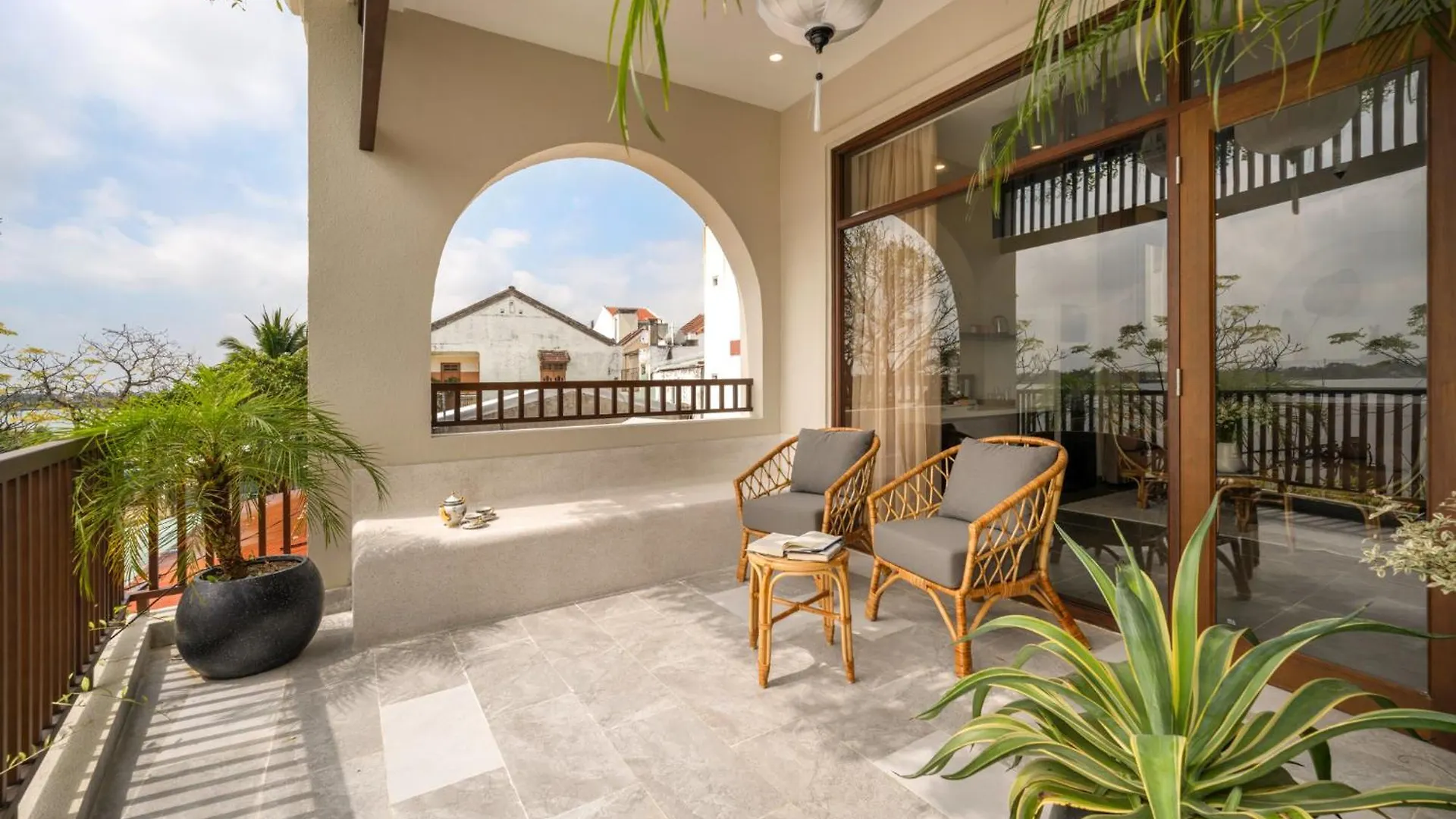 Guest house Poetic Riverside Villa - Steps To Hoi An Night Market