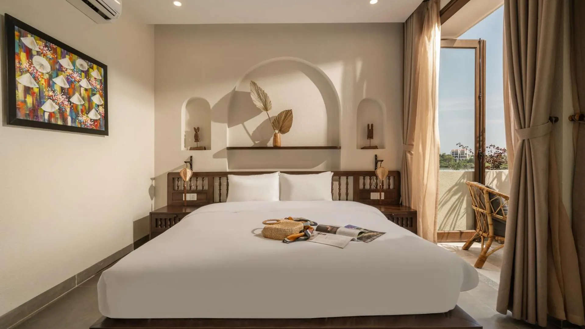 Guest house Poetic Riverside Villa - Steps To Hoi An Night Market Vietnam