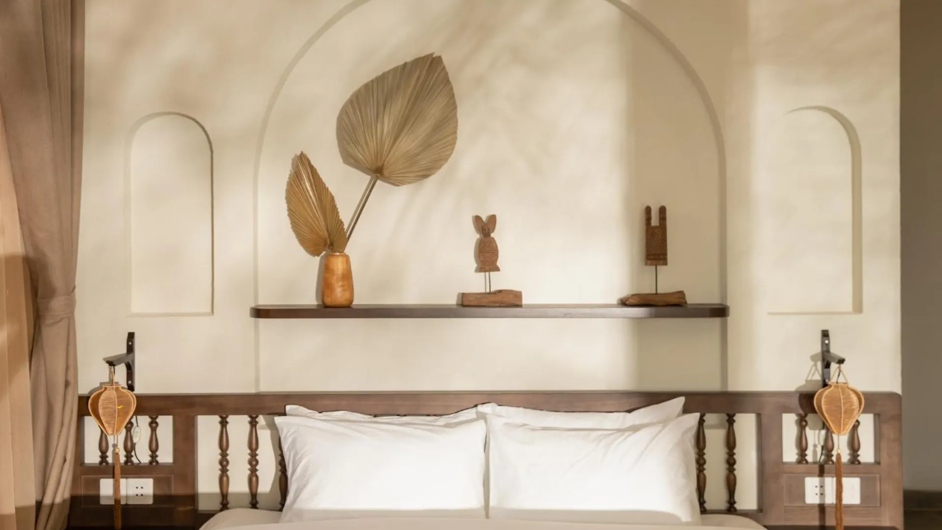 Гостевой дом Poetic Riverside Villa - Steps To Hoi An Night Market